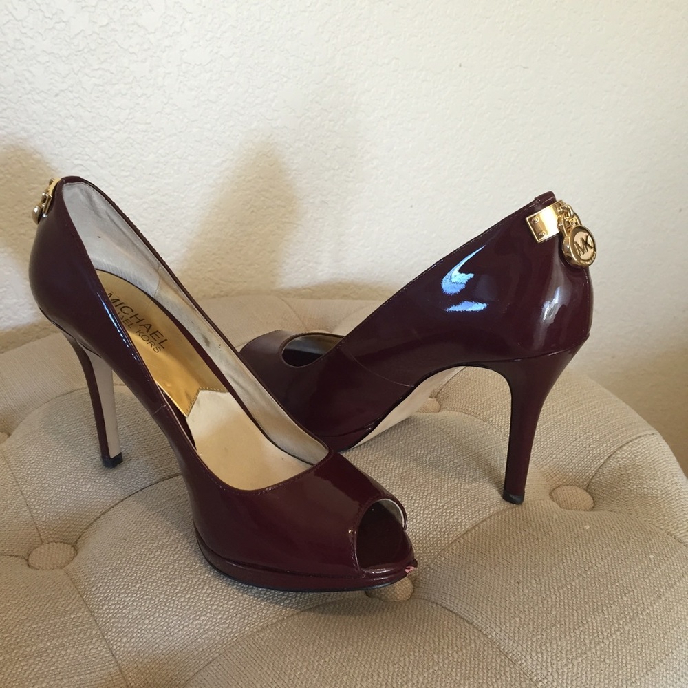 Michael Kors Hamilton burgundy peep toe pumps